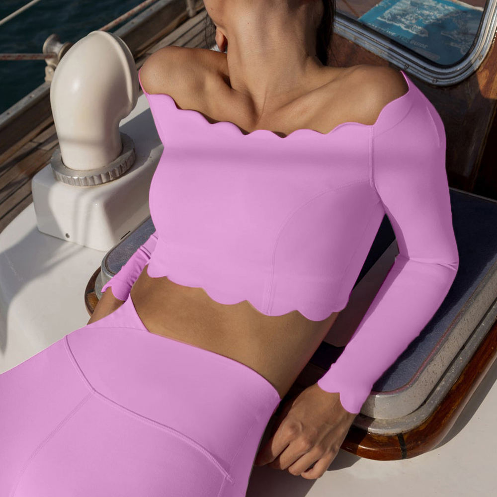 Top Free Shoulders -
Cloud - 75% Nylon + 25%
Spandex