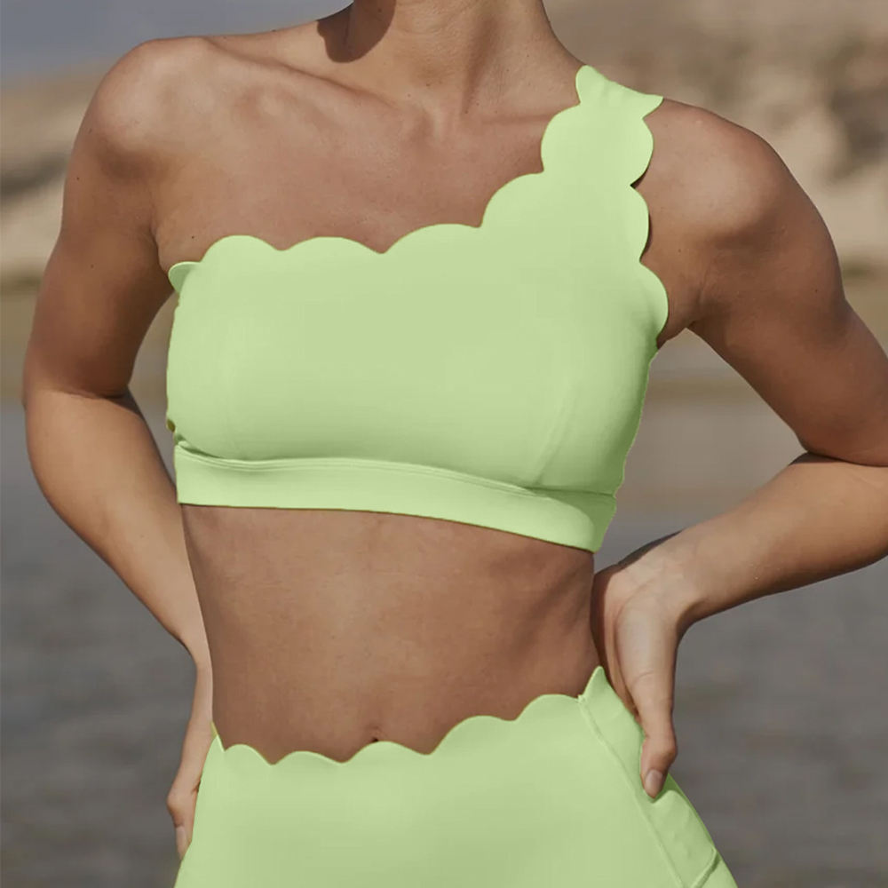 Top One Shoulder - Cloud
- 75% Nylon + 25%
Spandex