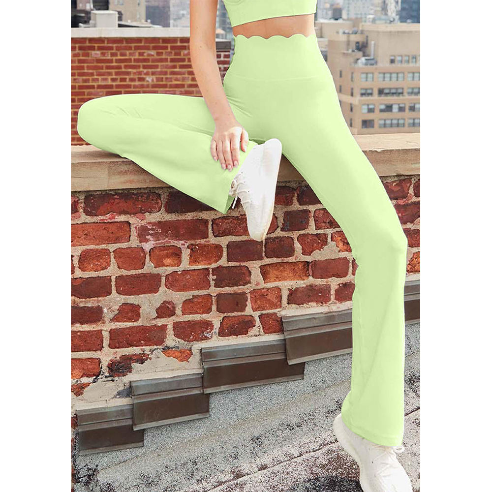 Calza Larga Ancha -
Cloud - 75% Nylon + 25%
Spandex